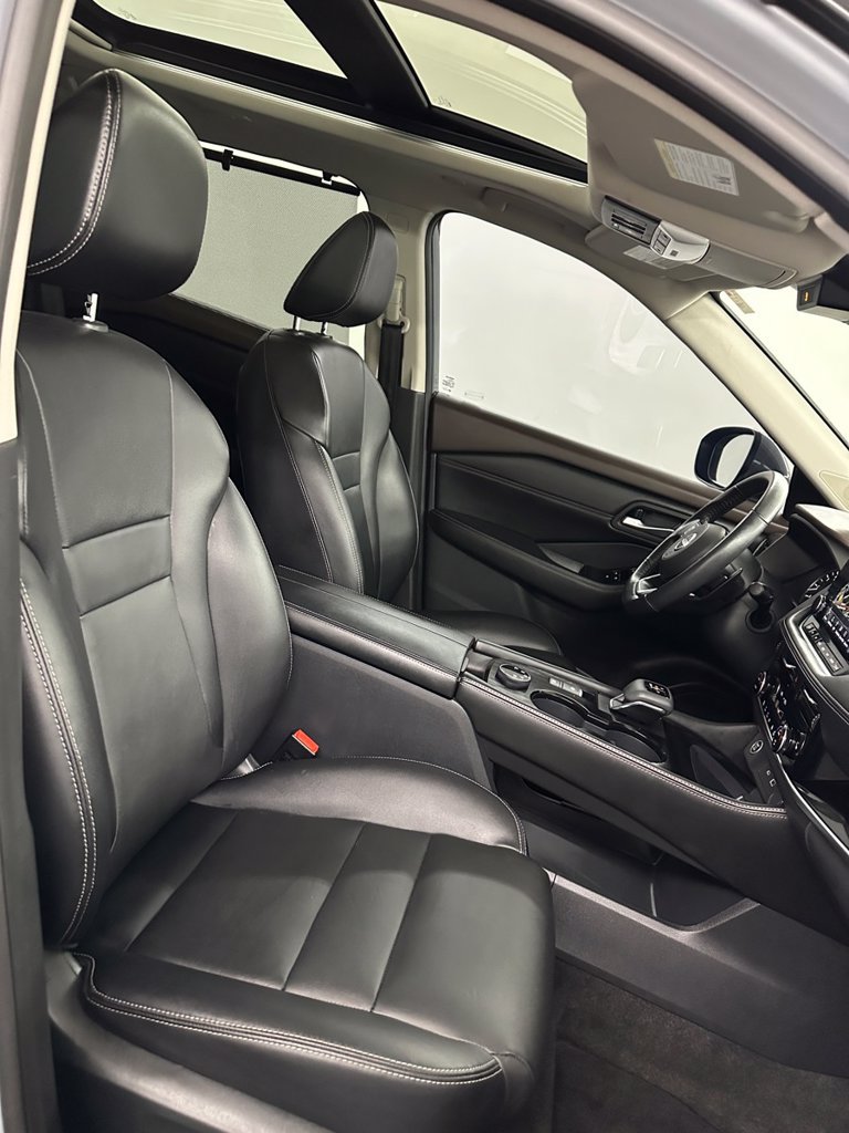 Used 2023 Nissan Rogue SL w/ SL Premium Package AWD/4WD image 37
