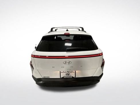 Used 2025 Hyundai Kona SEL FWD image 4