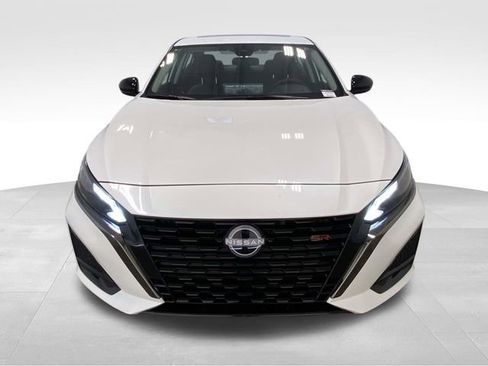 New 2025 Nissan Altima 2.5 SR w/ SR Premium Package image 7