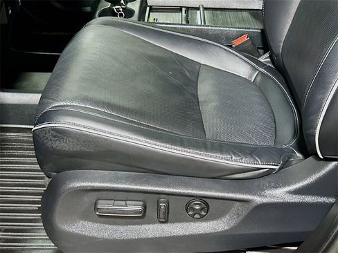 Used 2023 Honda Odyssey Elite image 17