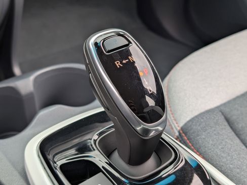 Used 2020 Chevrolet Bolt LT image 29