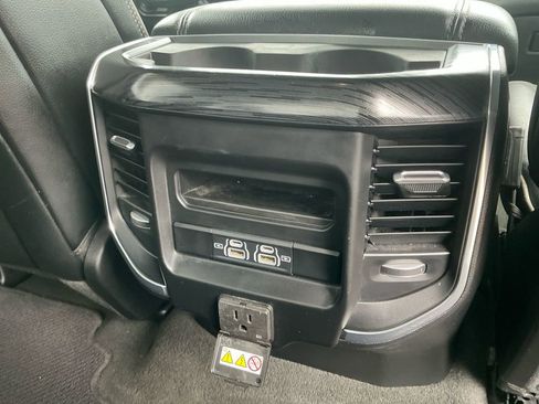 Used 2024 RAM 1500 Laramie image 24