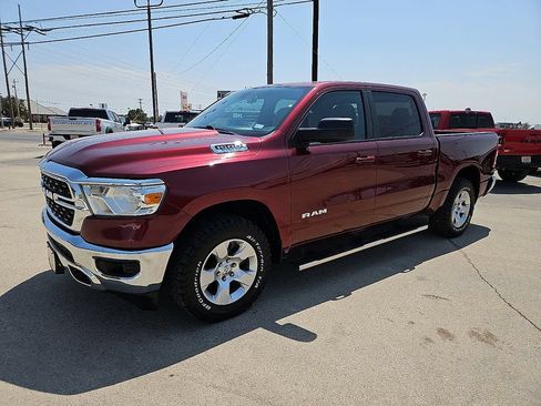 Used 2022 RAM 1500 Lone Star AWD/4WD image 2