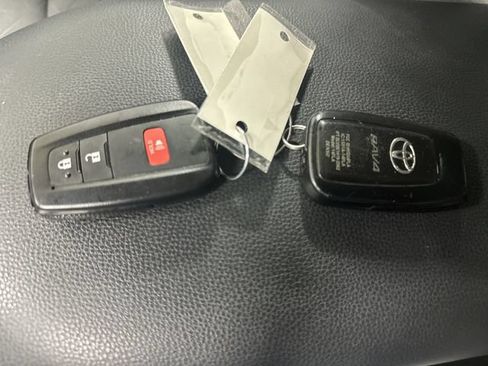 Used 2023 Toyota RAV4 XLE FWD image 24