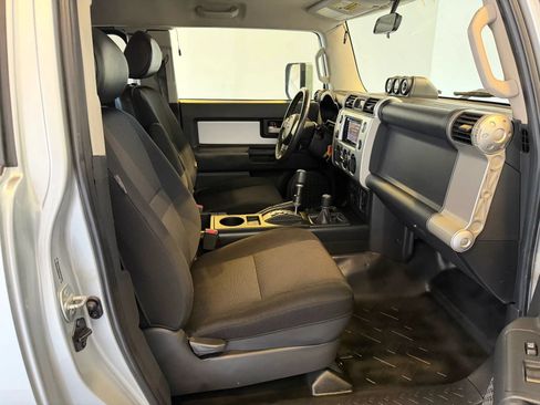 Used 2007 Toyota FJ Cruiser 4WD image 24