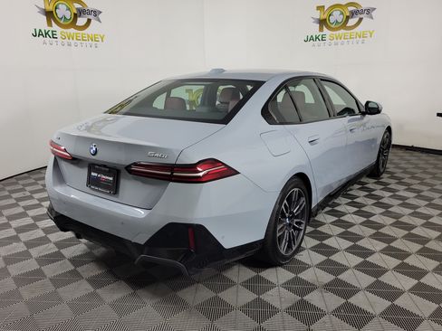 Certified 2026 BMW 540i xDrive w/ M Sport Package AWD/4WD image 7