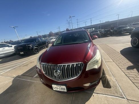 Used 2016 Buick Enclave Convenience image 2