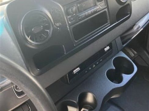 Used 2019 Mercedes-Benz Sprinter 144 image 9