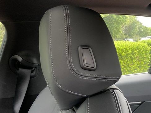 Certified 2026 BMW 530i xDrive AWD/4WD image 32