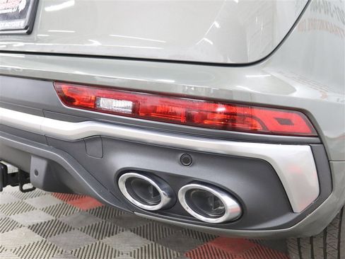 Used 2023 Audi SQ5 Prestige w/ Prestige Package image 10