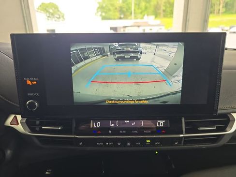 Used 2025 Toyota Sienna XLE Woodland Edition AWD/4WD image 18