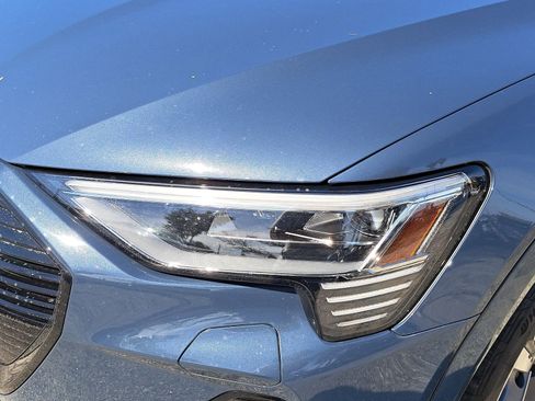 Used 2023 Audi e-tron Prestige w/ Prestige Package image 8