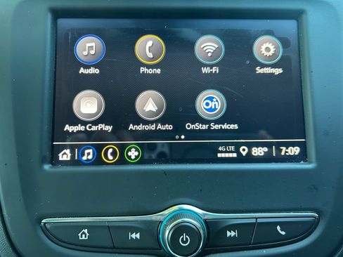 Used 2023 Chevrolet Equinox LT FWD image 34