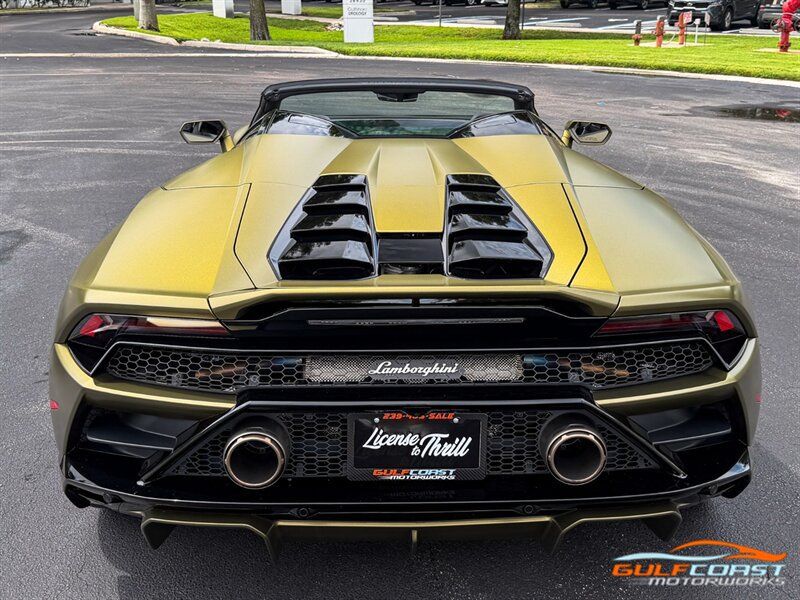 Used 2022 Lamborghini Huracan EVO RWD image 43