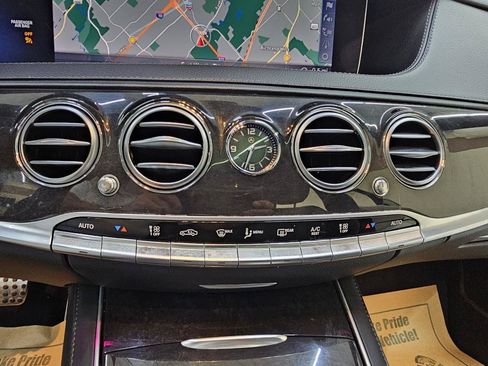 Used 2020 Mercedes-Benz S 560 Sedan image 34