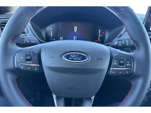 Used 2025 Ford Escape ST-Line AWD/4WD image 23