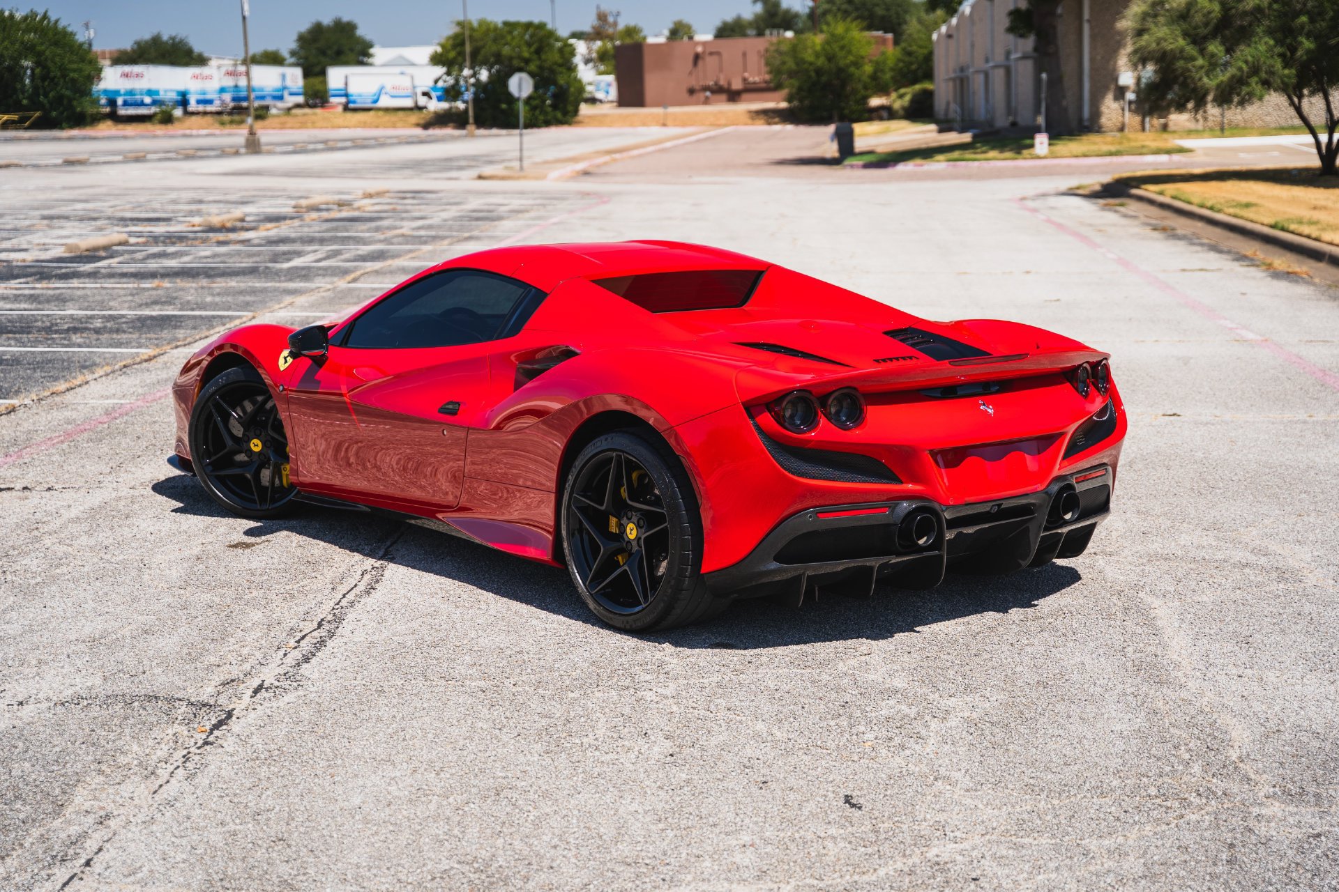 Used 2021 Ferrari F8 Tributo RWD image 25
