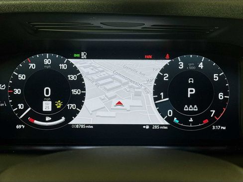 Used 2024 Land Rover Discovery Sport S image 13