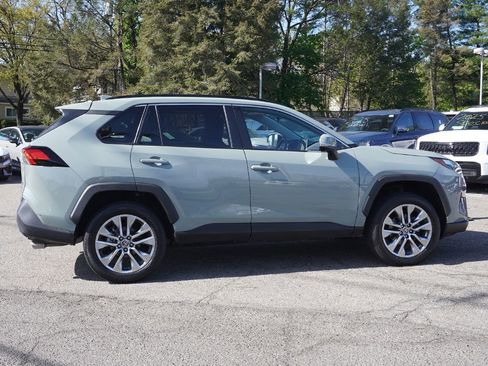 Used 2023 Toyota RAV4 XLE Premium AWD/4WD image 19