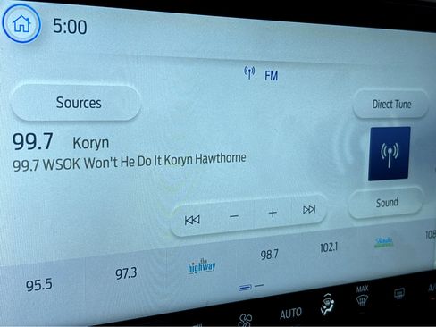 Used 2025 Ford Escape ST-Line Elite image 8