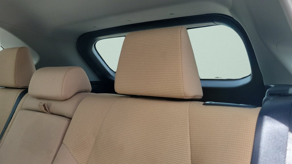 Certified 2024 Toyota RAV4 LE FWD image 10