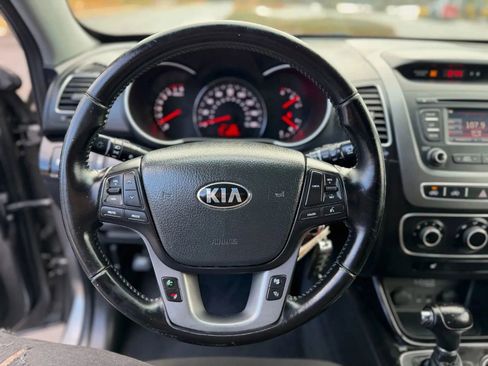Used 2014 Kia Sorento LX AWD/4WD image 44