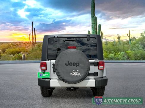 Used 2013 Jeep Wrangler Sahara w/ Connectivity Group AWD/4WD image 6