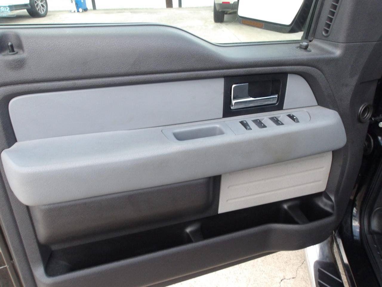 Used 2013 Ford F150 XLT w/ Luxury Equipment Group RWD image 18