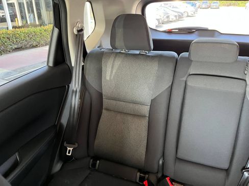 Used 2025 Nissan Rogue SV FWD image 41