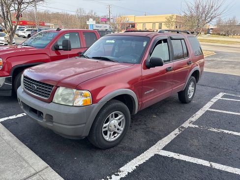Used 2002 Ford Explorer XLS image 2