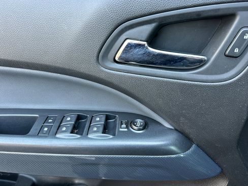 Used 2021 Chevrolet Colorado Z71 w/ Z71 Midnight Edition image 13