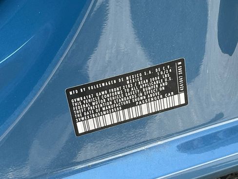 Used 2025 Volkswagen Jetta SE FWD image 29