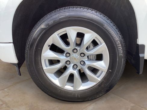 Used 2024 Chevrolet Silverado 1500 Custom RWD image 26