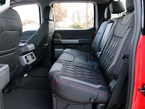 New 2026 Ford F250 Lariat w/ Black Appearance Package image 24