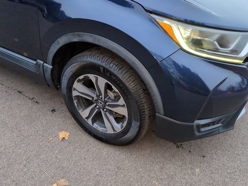 Used 2017 Honda CR-V LX image 3