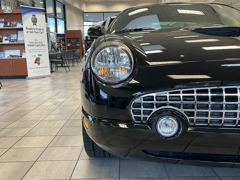 Used 2002 Ford Thunderbird image 6