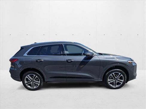 New 2025 Audi Q5 Premium Plus image 4
