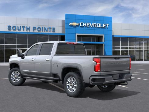 New 2026 Chevrolet Silverado 2500 High Country w/ High Country Premium Package AWD/4WD image 3