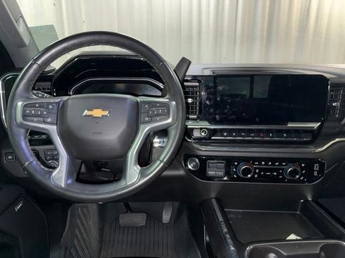 Used 2025 Chevrolet Silverado 2500 LTZ w/ LTZ Premium Package AWD/4WD image 19