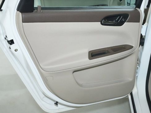 Used 2007 Chevrolet Impala LS image 24
