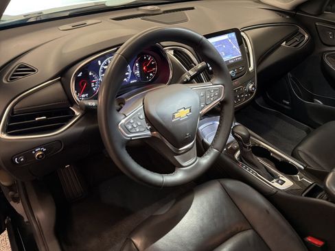 Used 2023 Chevrolet Malibu LT w/ Driver Confidence Package image 4