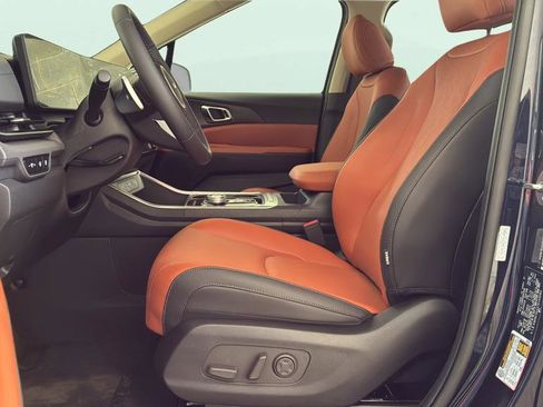 New 2026 Kia Carnival EX FWD image 22