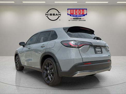 Used 2025 Honda HR-V Sport image 4