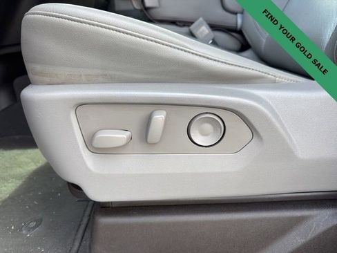 Used 2023 GMC Sierra 1500 SLT image 16