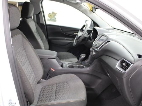 Used 2023 Chevrolet Equinox LT image 26