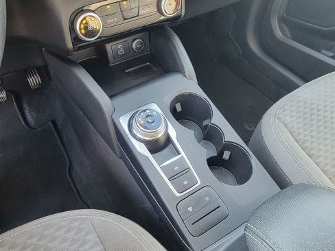 Used 2021 Ford Escape SE image 5