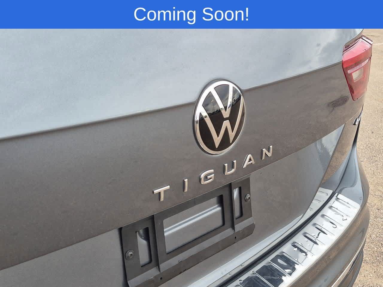 Used 2024 Volkswagen Tiguan SE AWD/4WD image 12