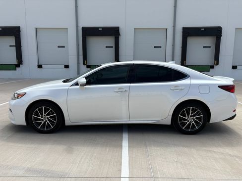Used 2018 Lexus ES 350 w/ Luxury Package w/Wood Trim FWD image 6