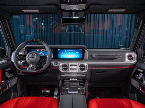 Used 2025 Mercedes-Benz G 63 AMG 4MATIC image 29