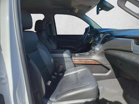 Used 2019 Chevrolet Tahoe LT image 18